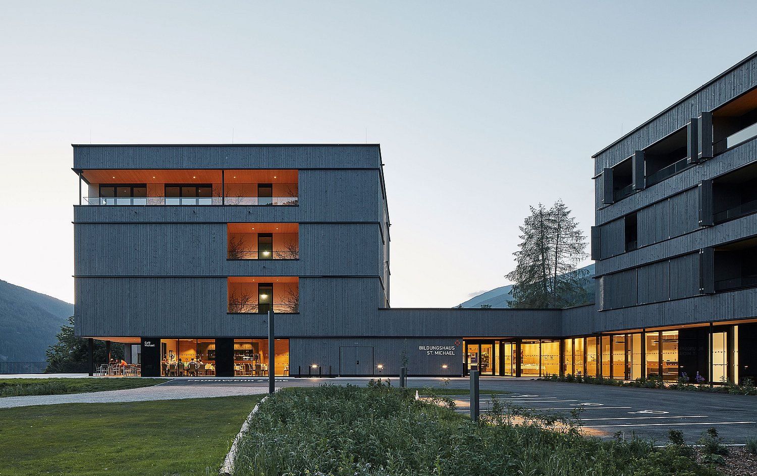 bildungshaus_st_michael_pfons_schreyerdavid_01