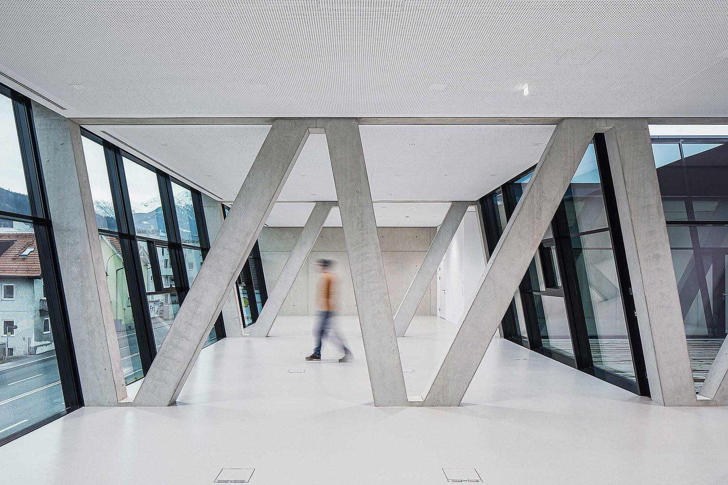 gutmann_amraser_see_strasse_photo_christian_flatscher_041